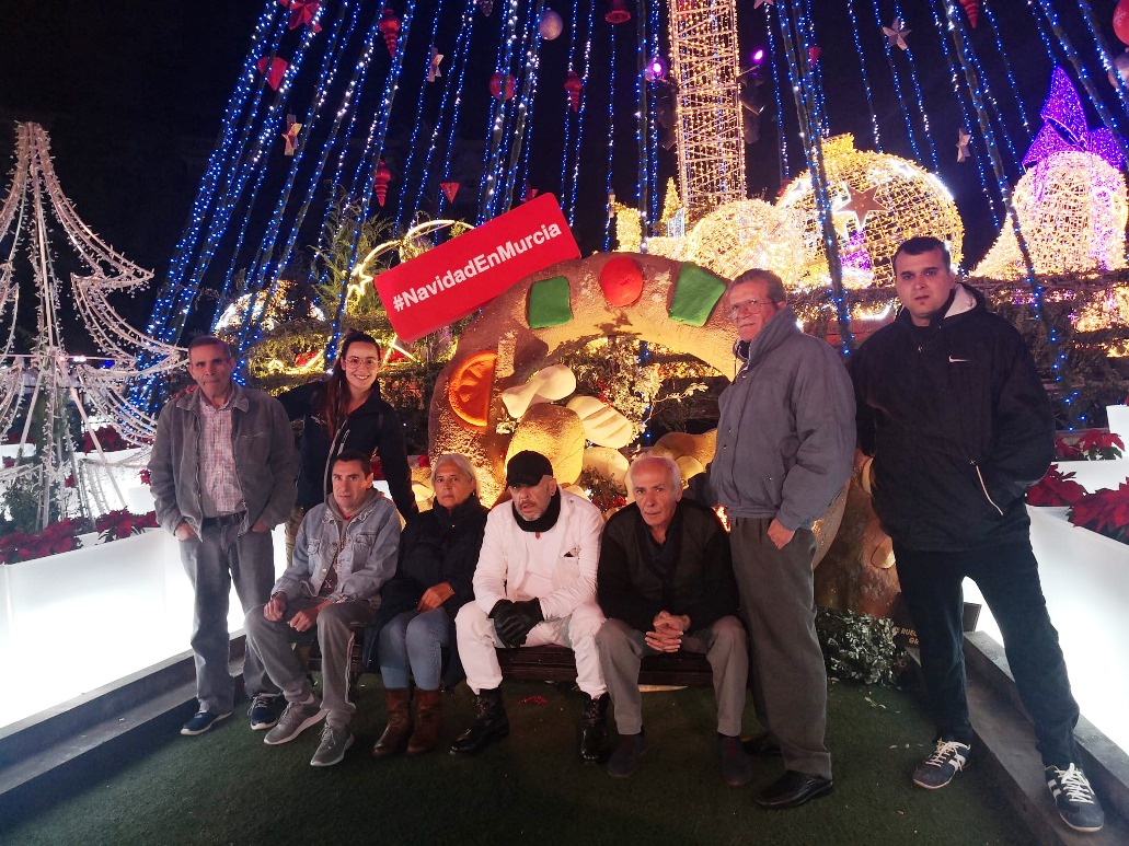 Visita al alumbrado navideño de la Plaza Circular