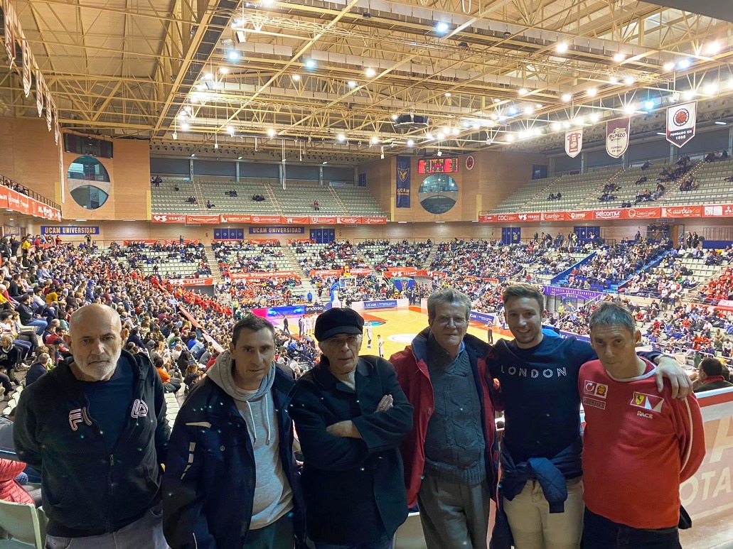 Baloncesto en el Palacio de los Deportes